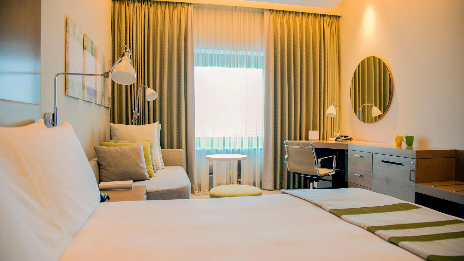 Holiday Inn & Suites - Dubai Festival City By Ihg Отель
