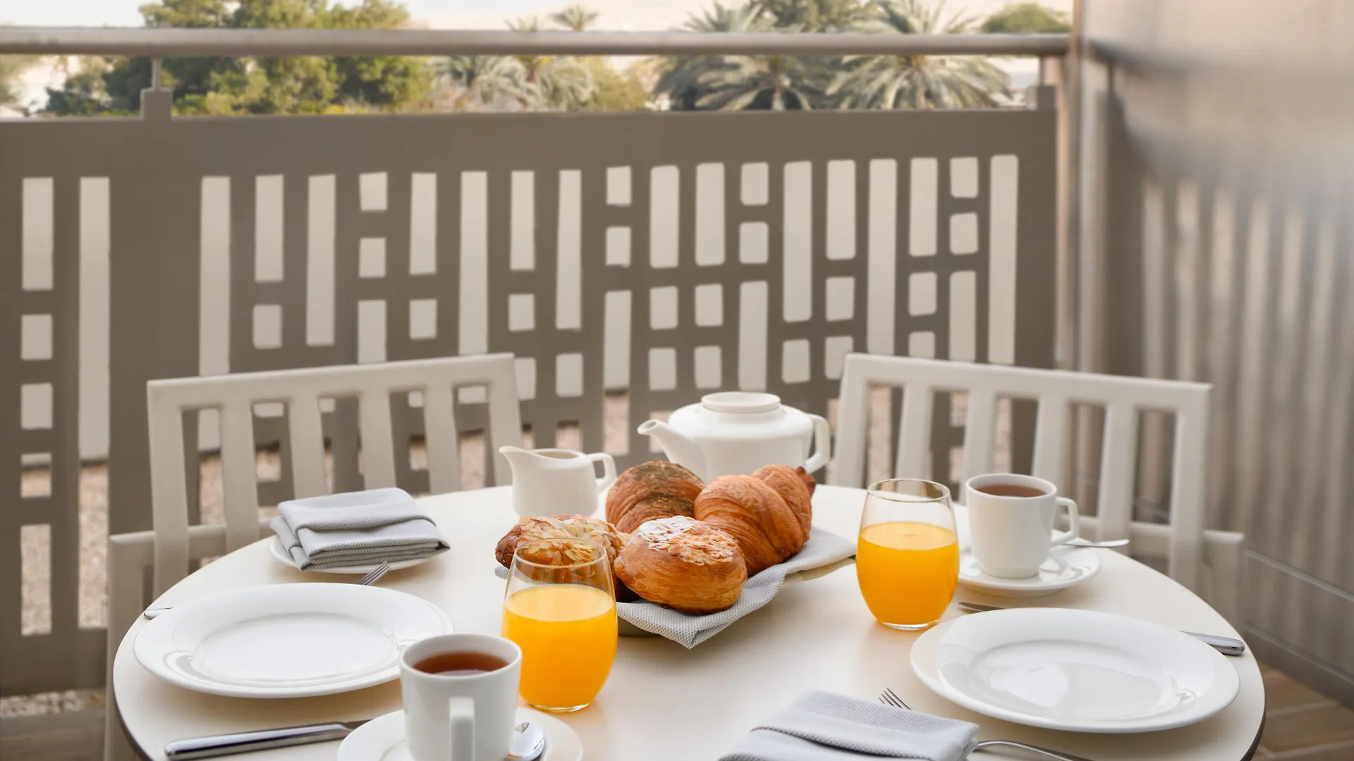 Отель Holiday Inn & Suites - Dubai Festival City By Ihg