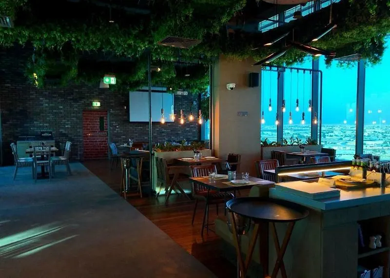 Отель Holiday Inn & Suites - Dubai Festival City By Ihg