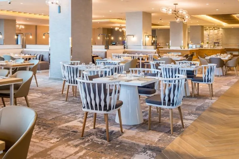 Holiday Inn & Suites - Dubai Festival City By Ihg מלון